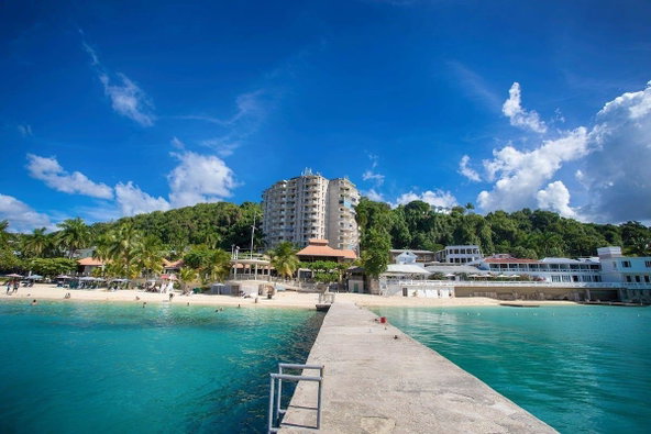 Seventh image of 602- 11 Queens Dr, St. James in Montego Bay, St. James, Jamaica - property is For Sale