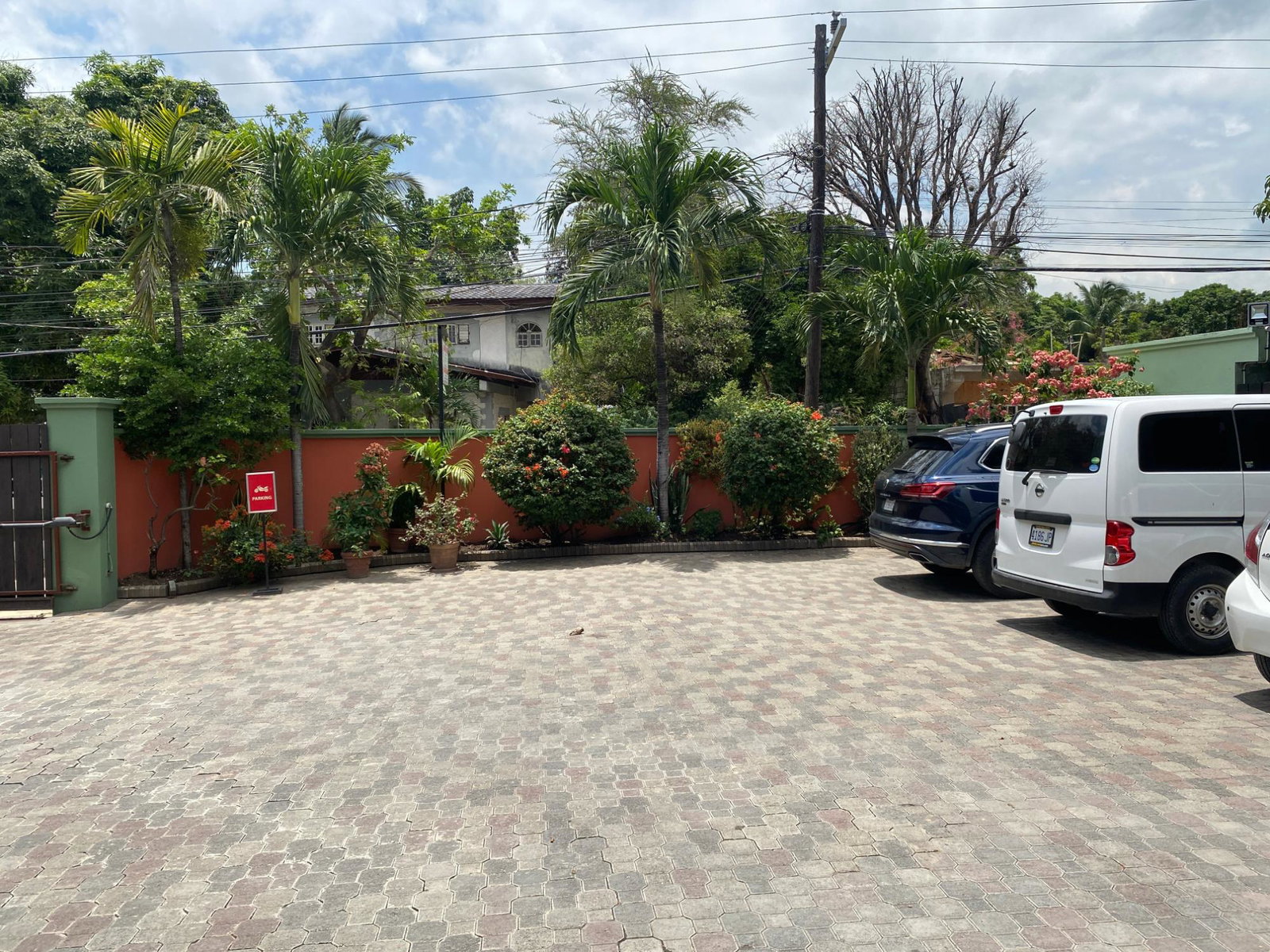 Third image of 1-2a Birdsucker Lane in Kingston 6, St. Andrew, Jamaica - property is For Rent