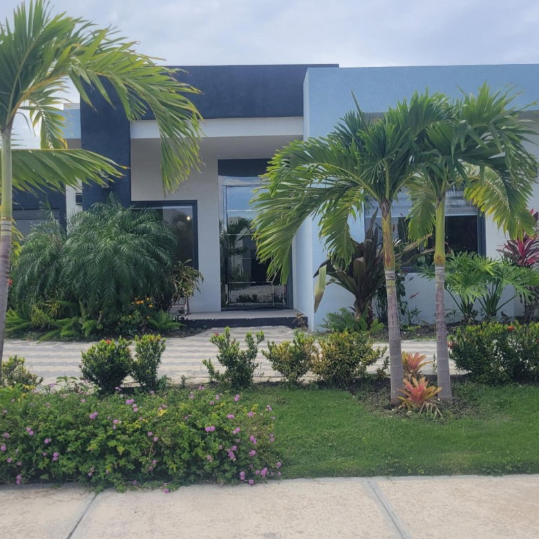 First image of 450- Paradisiac Beach Club in Richmond, St. Ann, Jamaica - property is For Sale