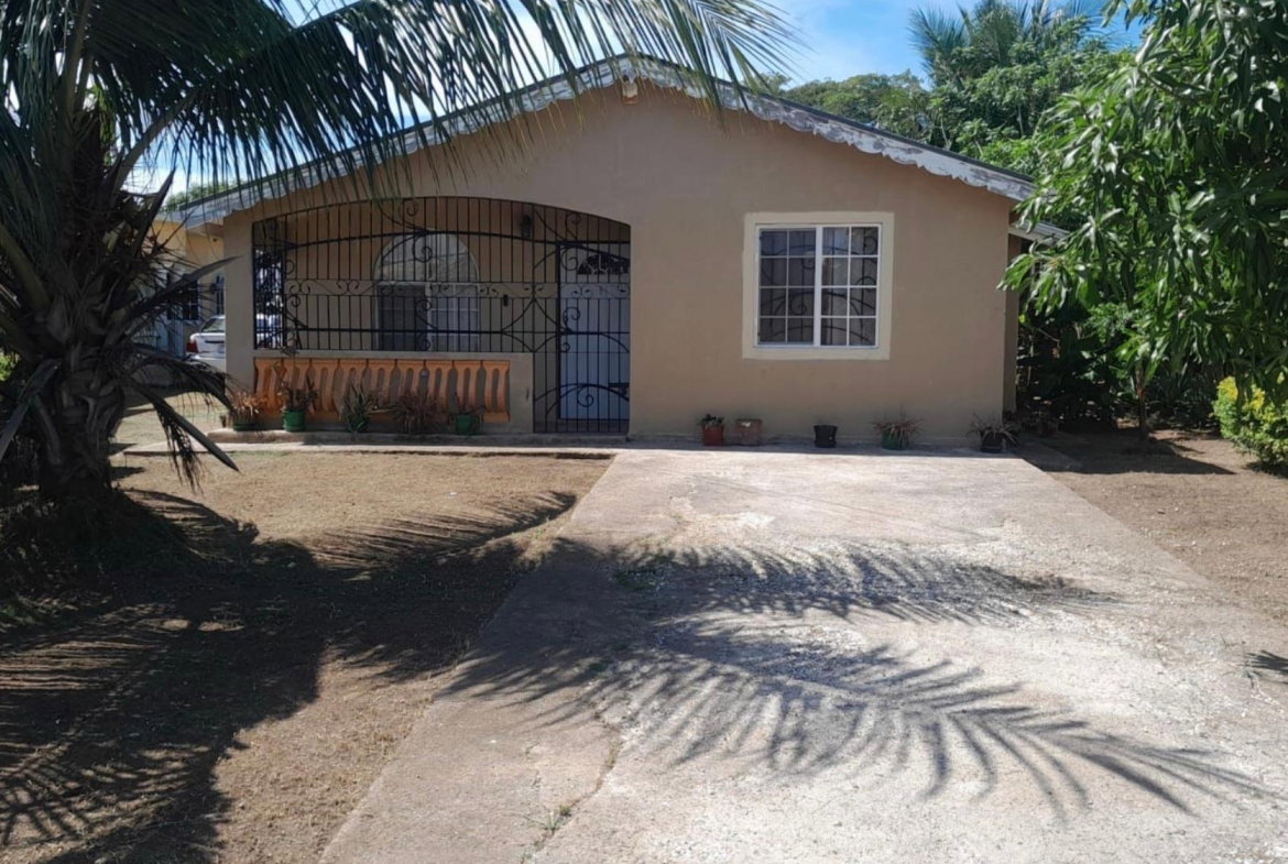 First image of 85 Myrtle Place in Old Harbour, St. Catherine, Jamaica - property is For Rent