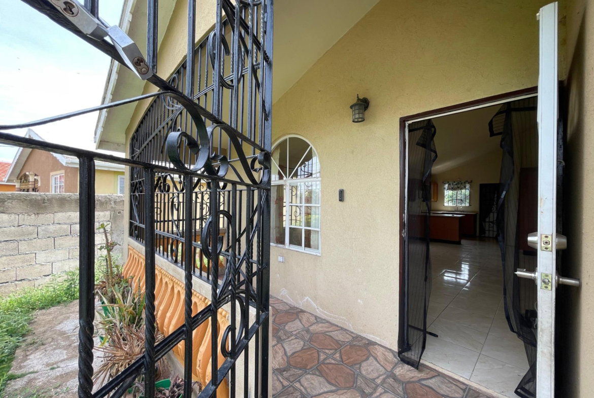 Third image of 85 Myrtle Place in Old Harbour, St. Catherine, Jamaica - property is For Rent
