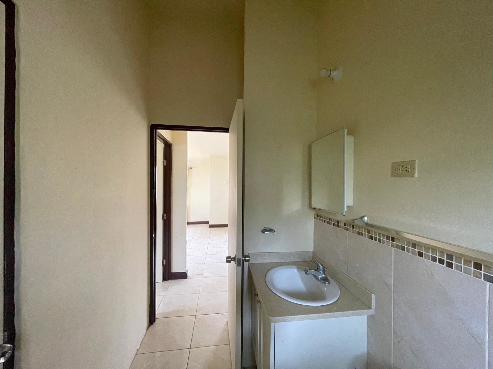 Twenty-Fourth image of 85 Myrtle Place in Old Harbour, St. Catherine, Jamaica - property is For Rent