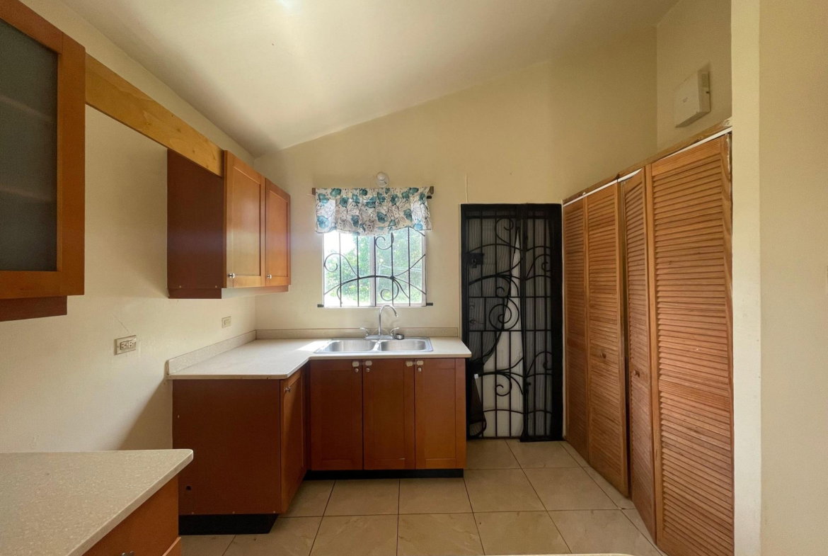 Ninth image of 85 Myrtle Place in Old Harbour, St. Catherine, Jamaica - property is For Rent