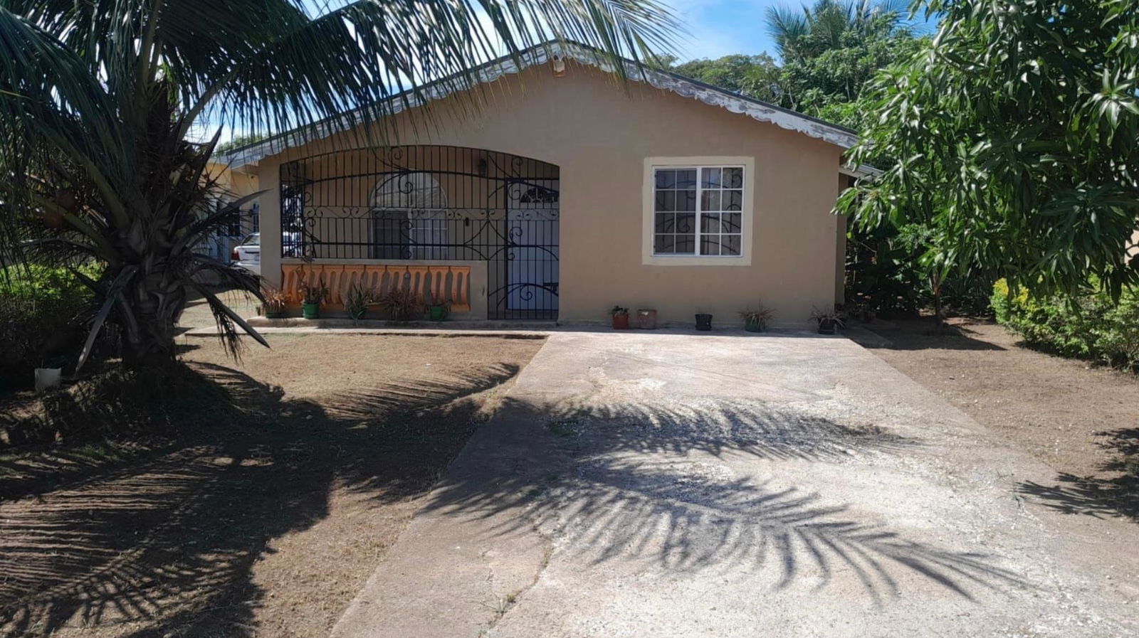 First image of 85 Myrtle Place in Old Harbour, St. Catherine, Jamaica - property is For Rent