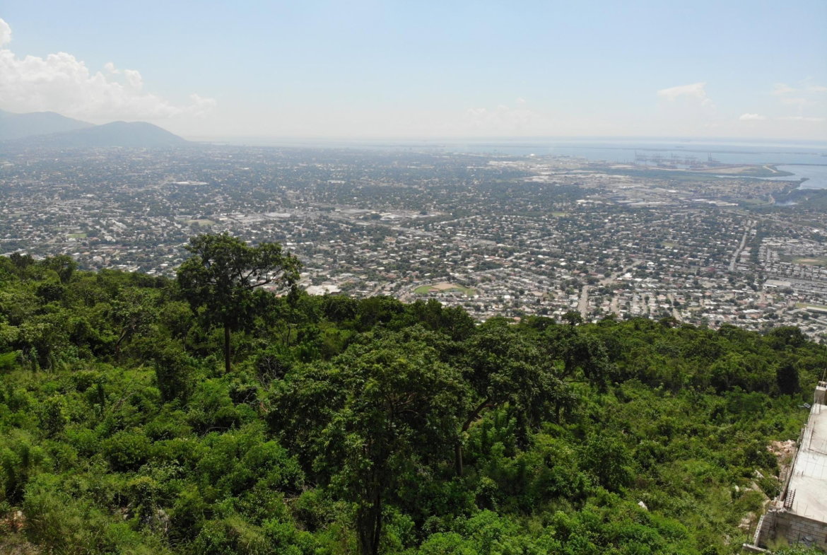 Thirteenth image of 23 Pinewood Drive in Red Hills, St. Andrew, Jamaica - property is For Sale