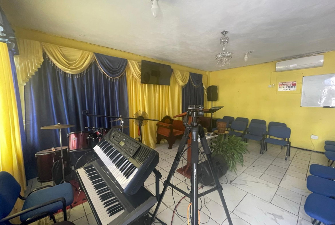 Seventh image of Hanover Street in Spanish Town, St. Catherine, Jamaica - property is For Sale