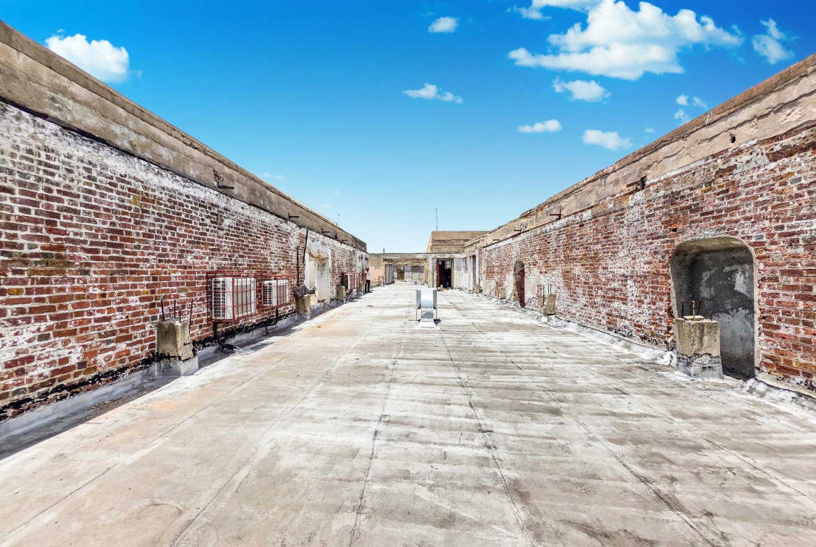 Eighth image of 31 Kings Street in KINGSTON, Kingston, Jamaica - property is For Sale