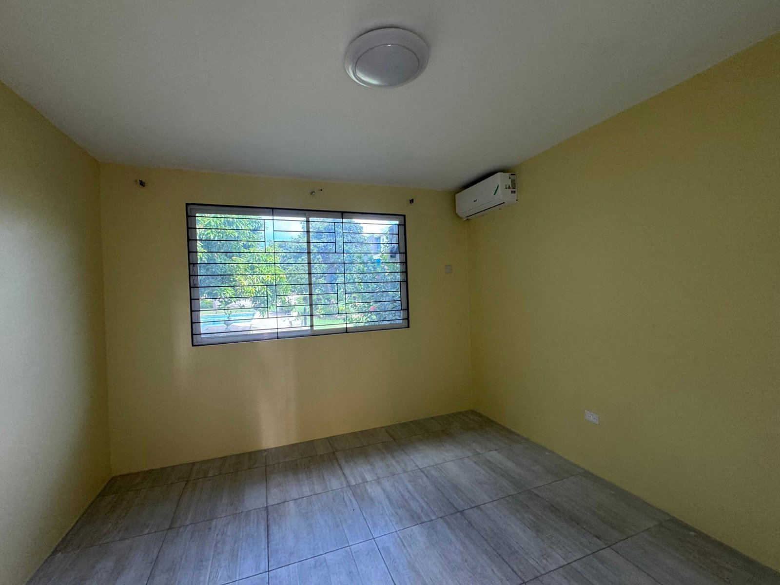 Remodeled-1-Bedroom-Apartment-for-Rent-in-St.-Andrew-Jamaica-9-11-Surbiton-Road Eighth image of 9-11 Surbiton Road in Kingston 10, St. Andrew, Jamaica - property is For Rent