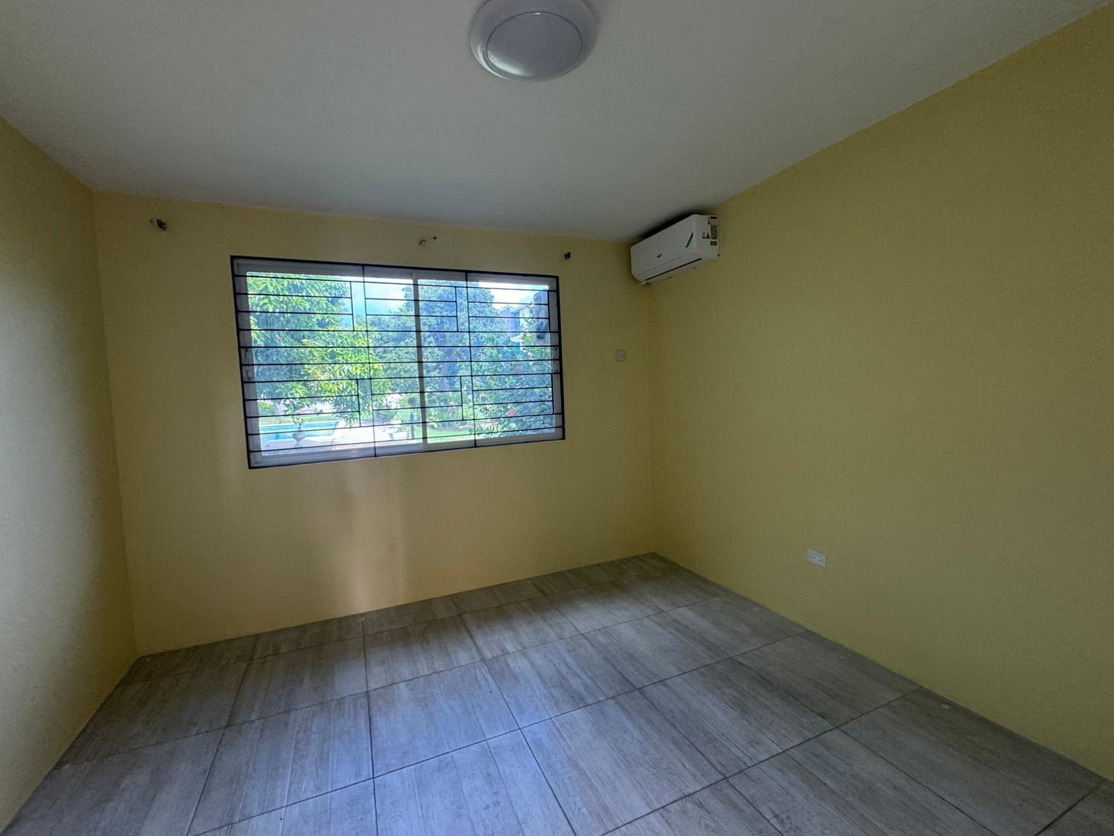 Remodeled-1-Bedroom-Apartment-for-Rent-in-St.-Andrew-Jamaica-9-11-Surbiton-Road Ninth image of 9-11 Surbiton Road in Kingston 10, St. Andrew, Jamaica - property is For Rent