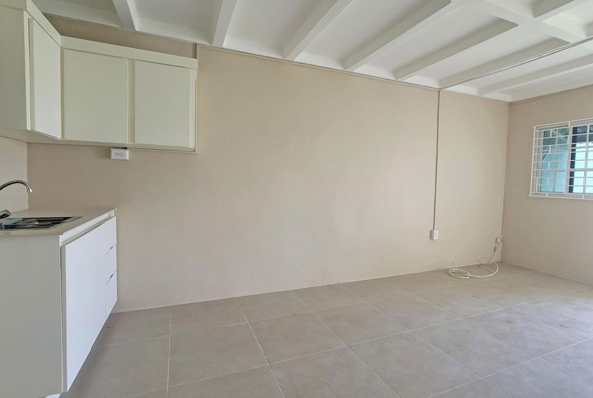 Second image of 135 North East 20th Street in Greater Portmore, St. Catherine, Jamaica - property is For Rent