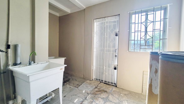 Ninth image of 135 North East 20th Street in Greater Portmore, St. Catherine, Jamaica - property is For Rent