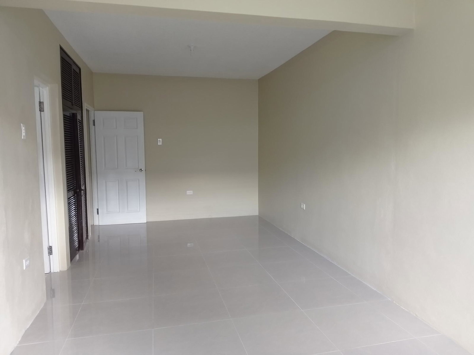 Fifteenth image of Druesdale Avenue in Kingston 19, St. Andrew, Jamaica - property is For Rent