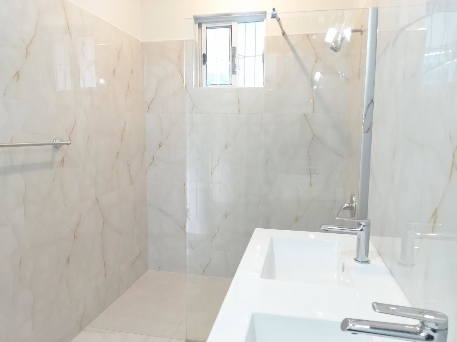 Eighteenth image of Druesdale Avenue in Kingston 19, St. Andrew, Jamaica - property is For Rent