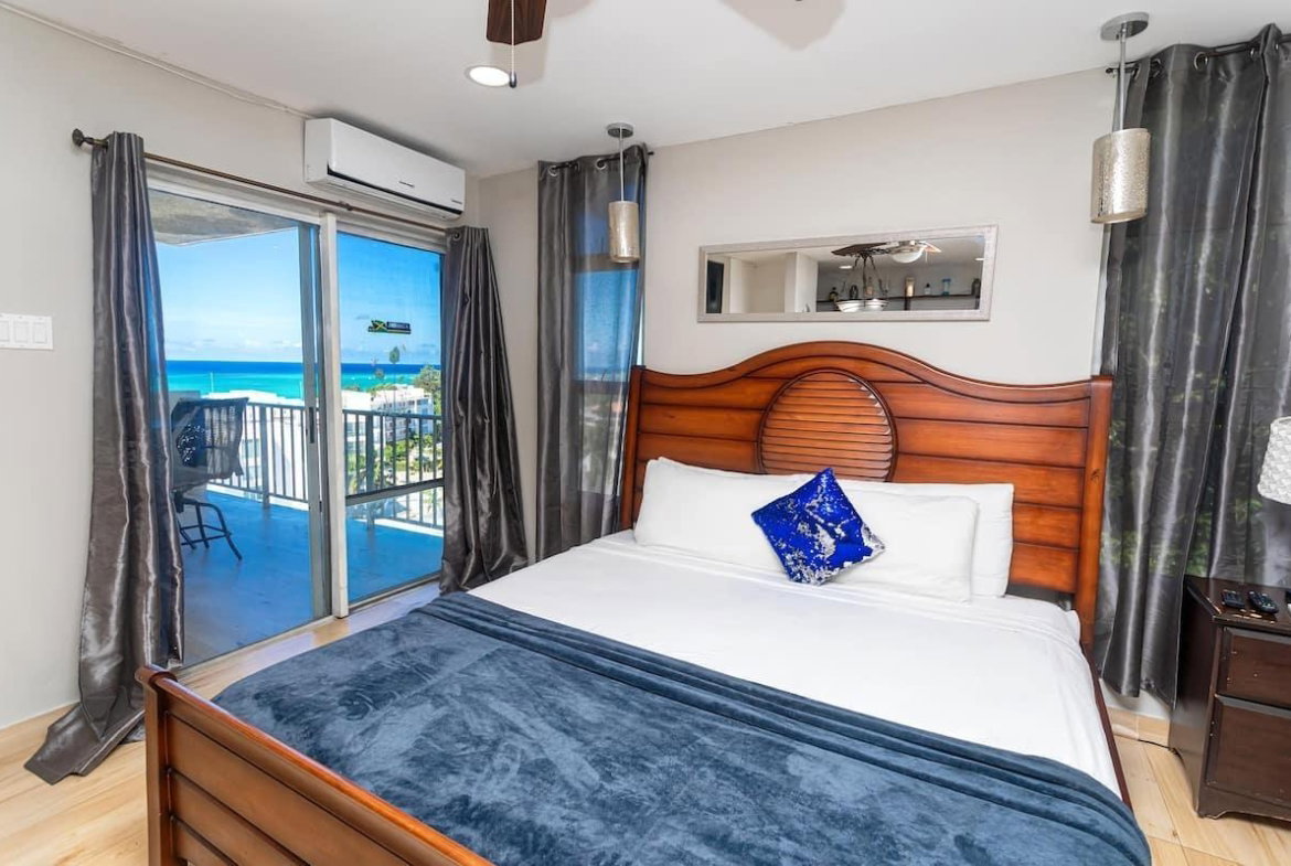 Second image of 1008- 11 Queens Dr., St. James in Montego Bay, St. James, Jamaica - property is For Sale