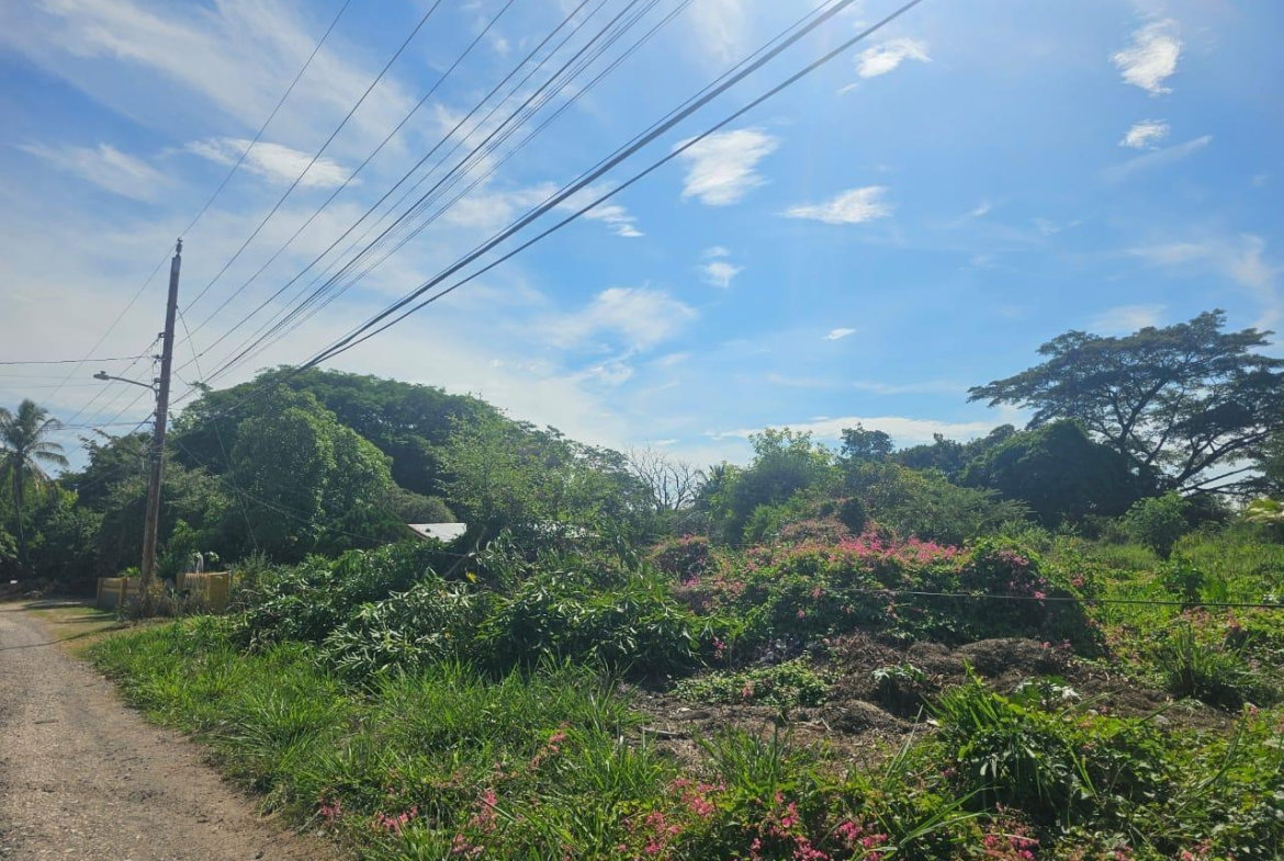 Second image of 9 Lakemore Gardens in Spanish Town, St. Catherine, Jamaica - property is For Sale