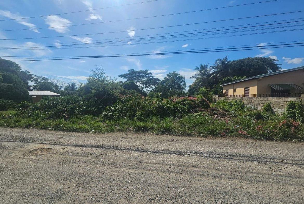 First image of 9 Lakemore Gardens in Spanish Town, St. Catherine, Jamaica - property is For Sale