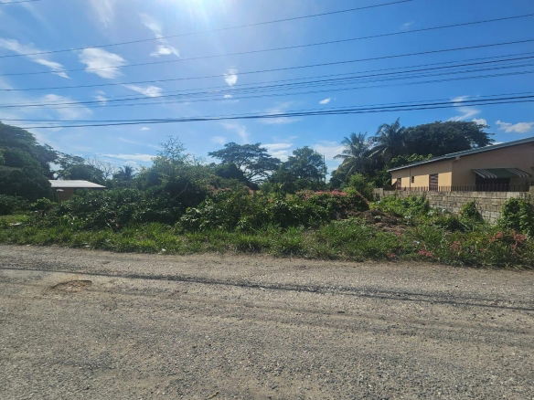First image of 9 Lakemore Gardens in Spanish Town, St. Catherine, Jamaica - property is For Sale