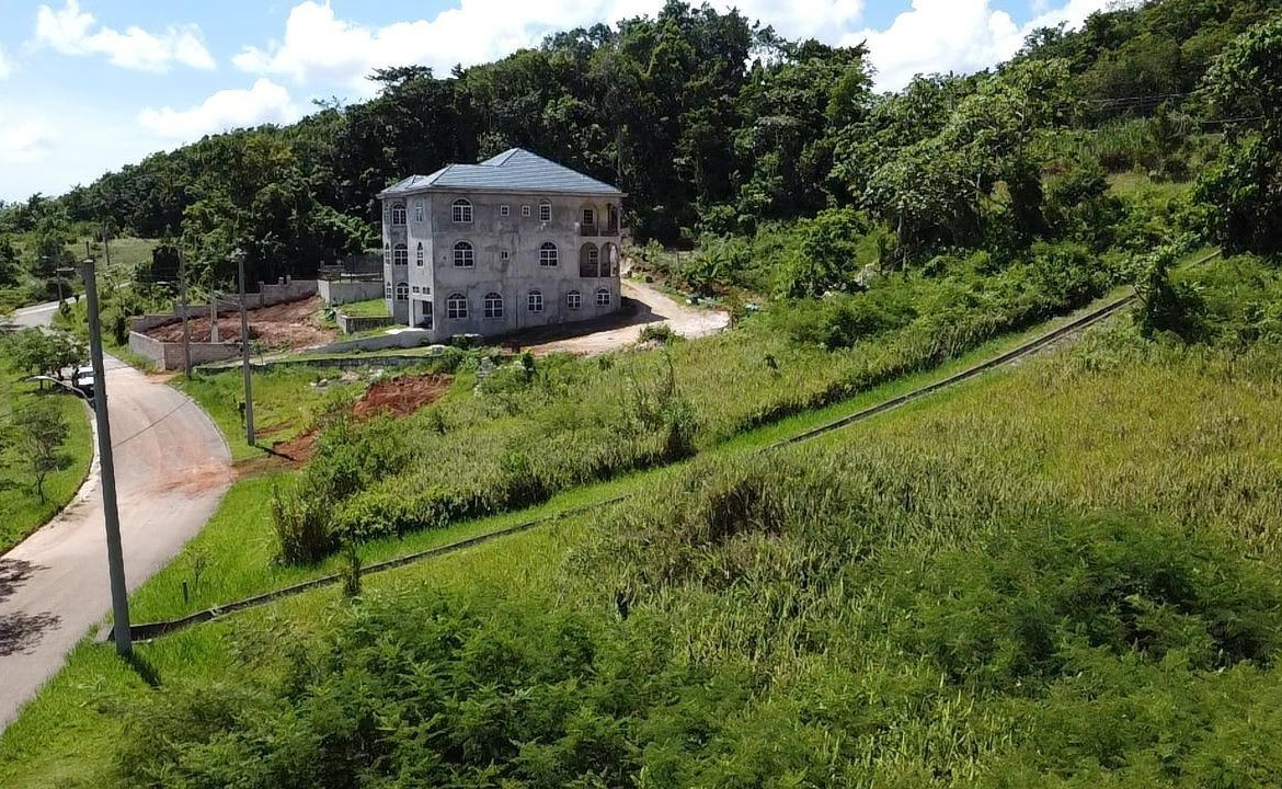 Eleventh image of 34 Bonnyvale Drive in Moorlands Phase1&2, Manchester, Jamaica - property is For Sale