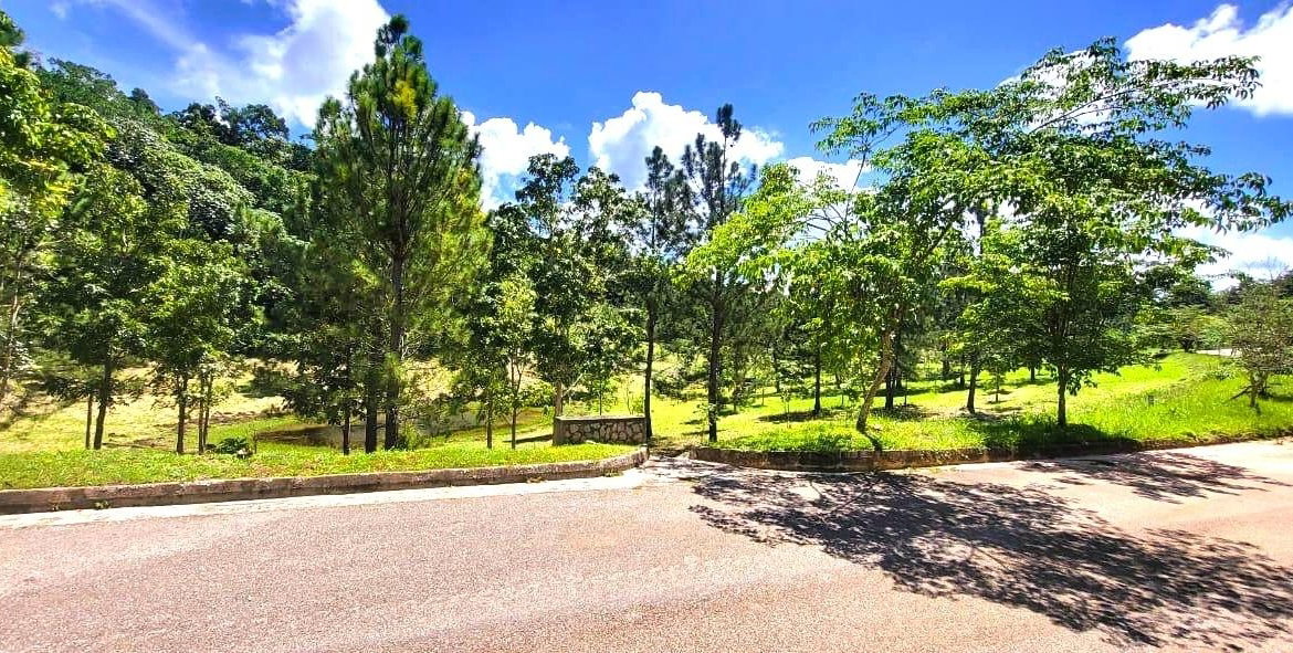 Fifteenth image of 34 Bonnyvale Drive in Moorlands Phase1&2, Manchester, Jamaica - property is For Sale