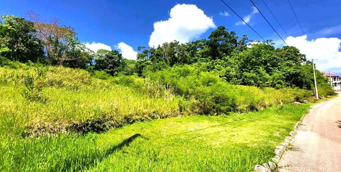 Fifth image of 34 Bonnyvale Drive in Moorlands Phase1&2, Manchester, Jamaica - property is For Sale