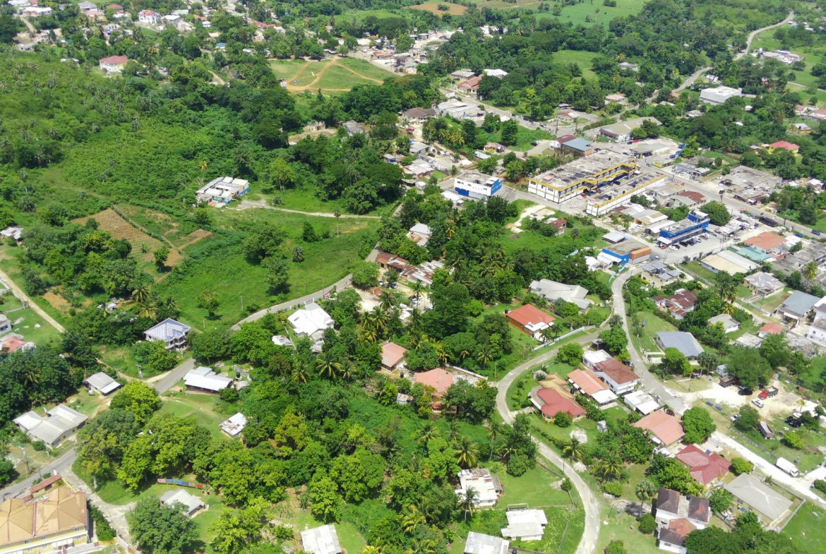 Thirteenth image of Trevmar Park in Santa Cruz, St. Elizabeth, Jamaica - property is For Sale