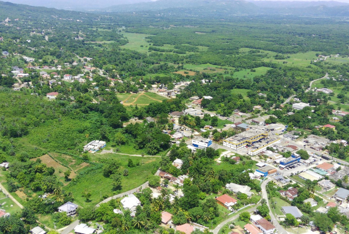 Fourteenth image of Trevmar Park in Santa Cruz, St. Elizabeth, Jamaica - property is For Sale
