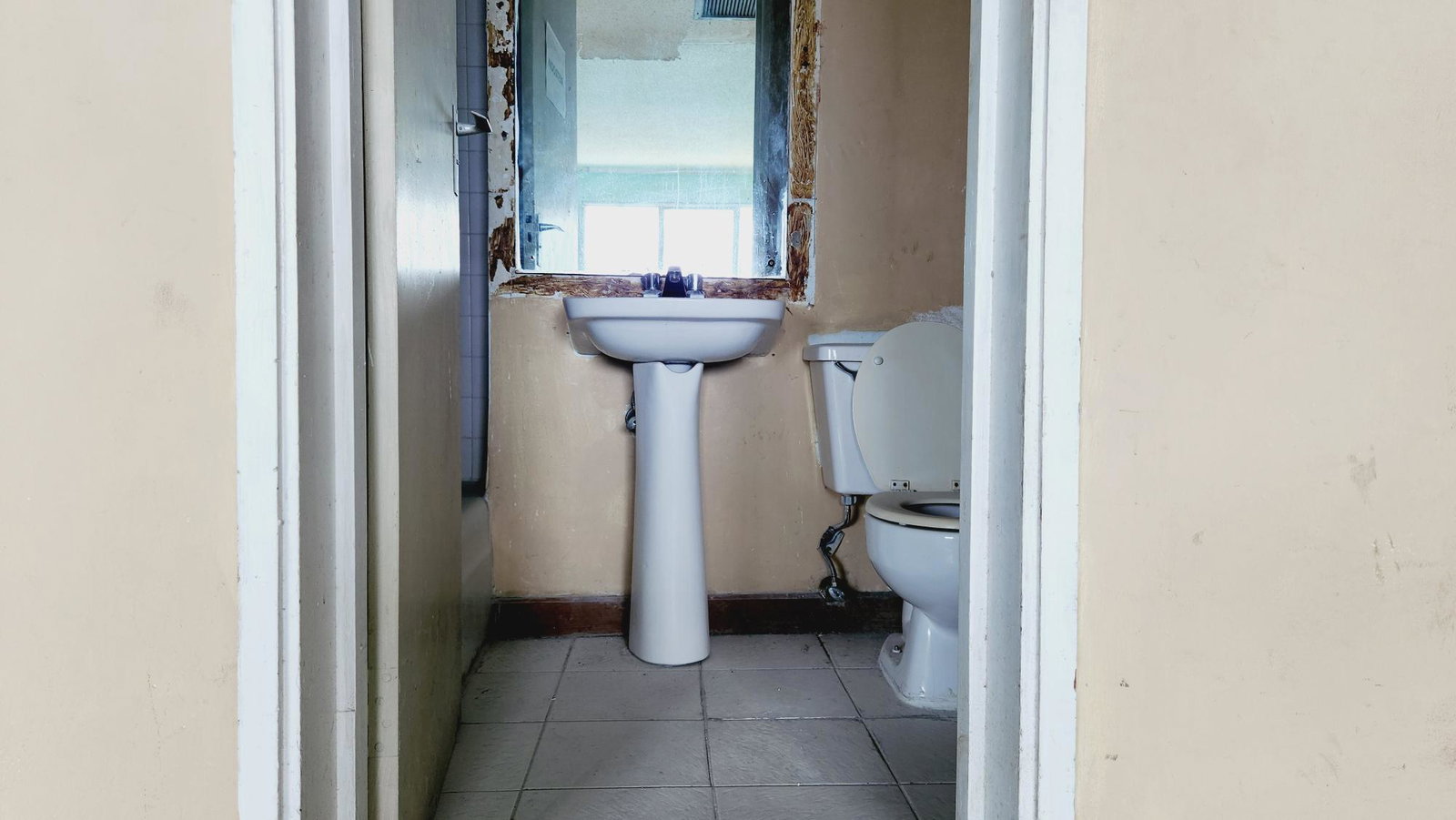 Twenty-Eighth image of Ph1-8 Ocean Boulevard, Kingston in KINGSTON, Kingston, Jamaica - property is For Sale