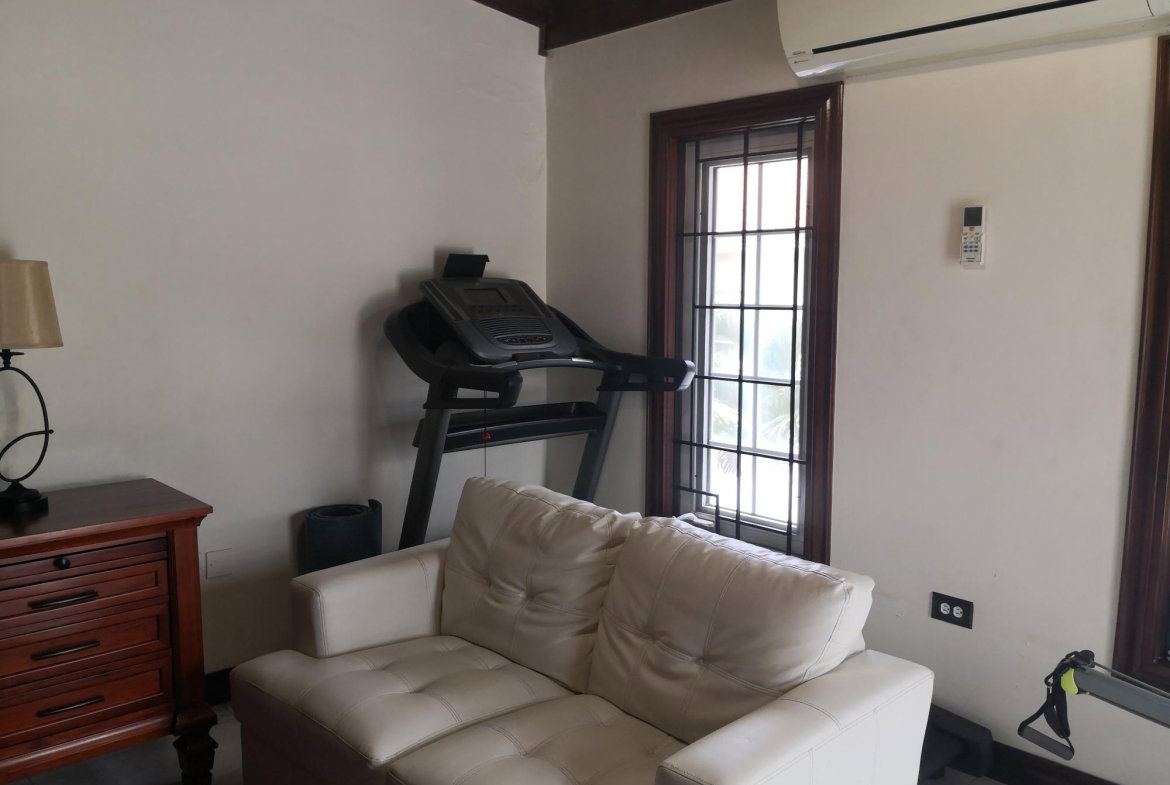 Twelfth image of 8 Acadia Circle in Kingston 6, St. Andrew, Jamaica - property is For Rent