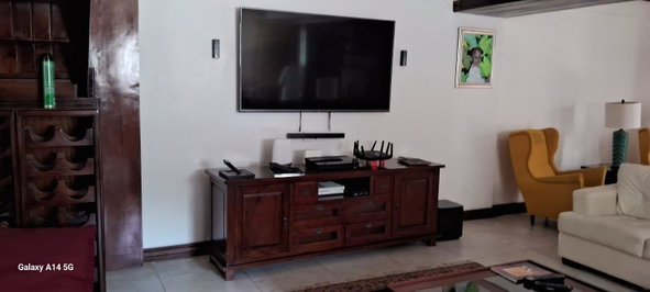 Sixth image of 8 Acadia Circle in Kingston 6, St. Andrew, Jamaica - property is For Rent