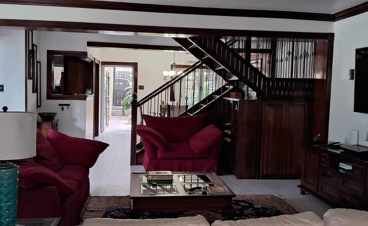 Seventh image of 8 Acadia Circle in Kingston 6, St. Andrew, Jamaica - property is For Rent