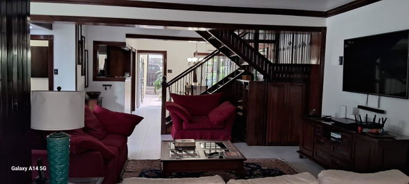 Seventh image of 8 Acadia Circle in Kingston 6, St. Andrew, Jamaica - property is For Rent