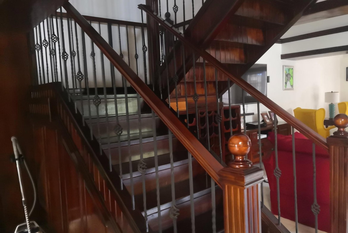 Eighth image of 8 Acadia Circle in Kingston 6, St. Andrew, Jamaica - property is For Rent