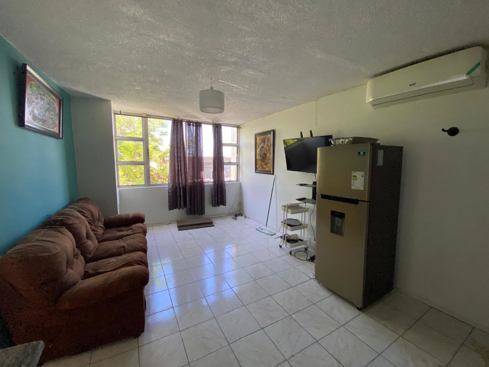 Third image of 306b-12-16 Oxford Road in Kingston 5, St. Andrew, Jamaica - property is For Rent