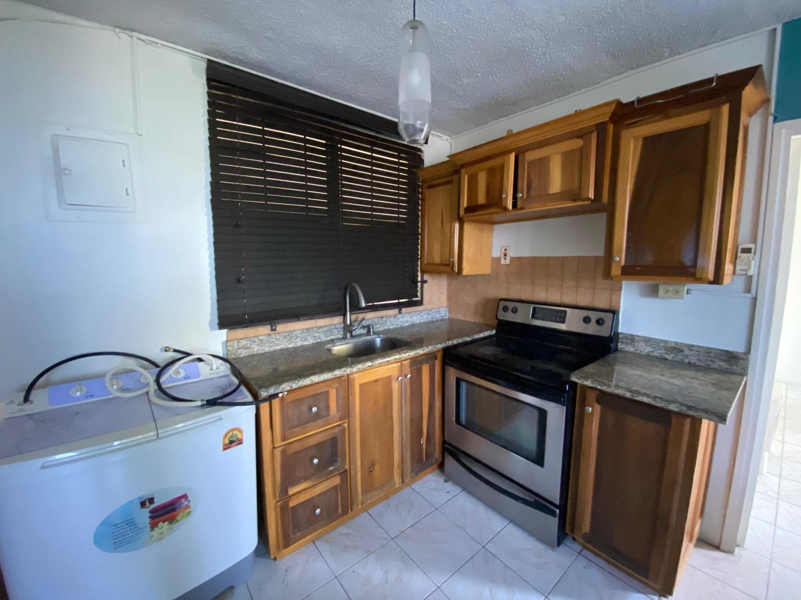 Fourth image of 306b-12-16 Oxford Road in Kingston 5, St. Andrew, Jamaica - property is For Rent