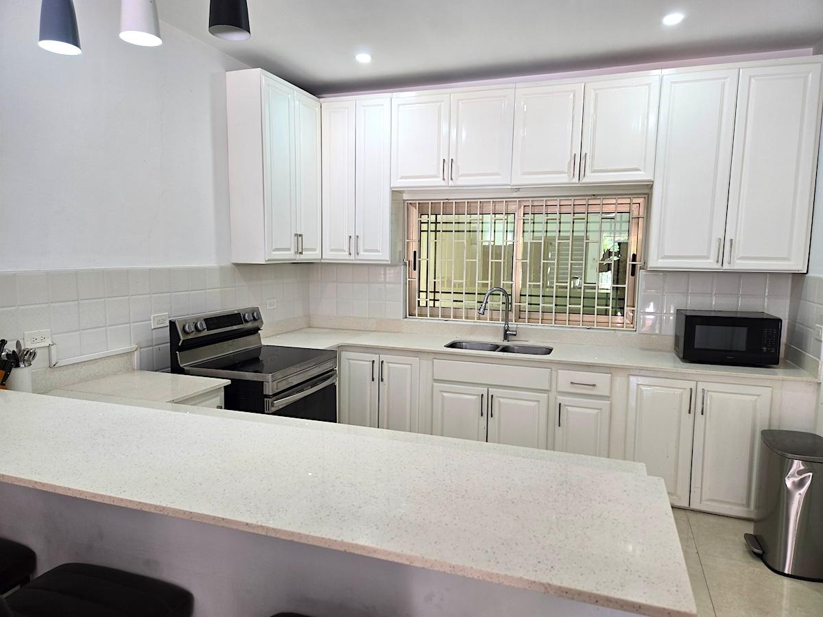 Eighth image of 15 Leaders Ave, Red Hills in Montego Bay, St. James, Jamaica - property is For Rent