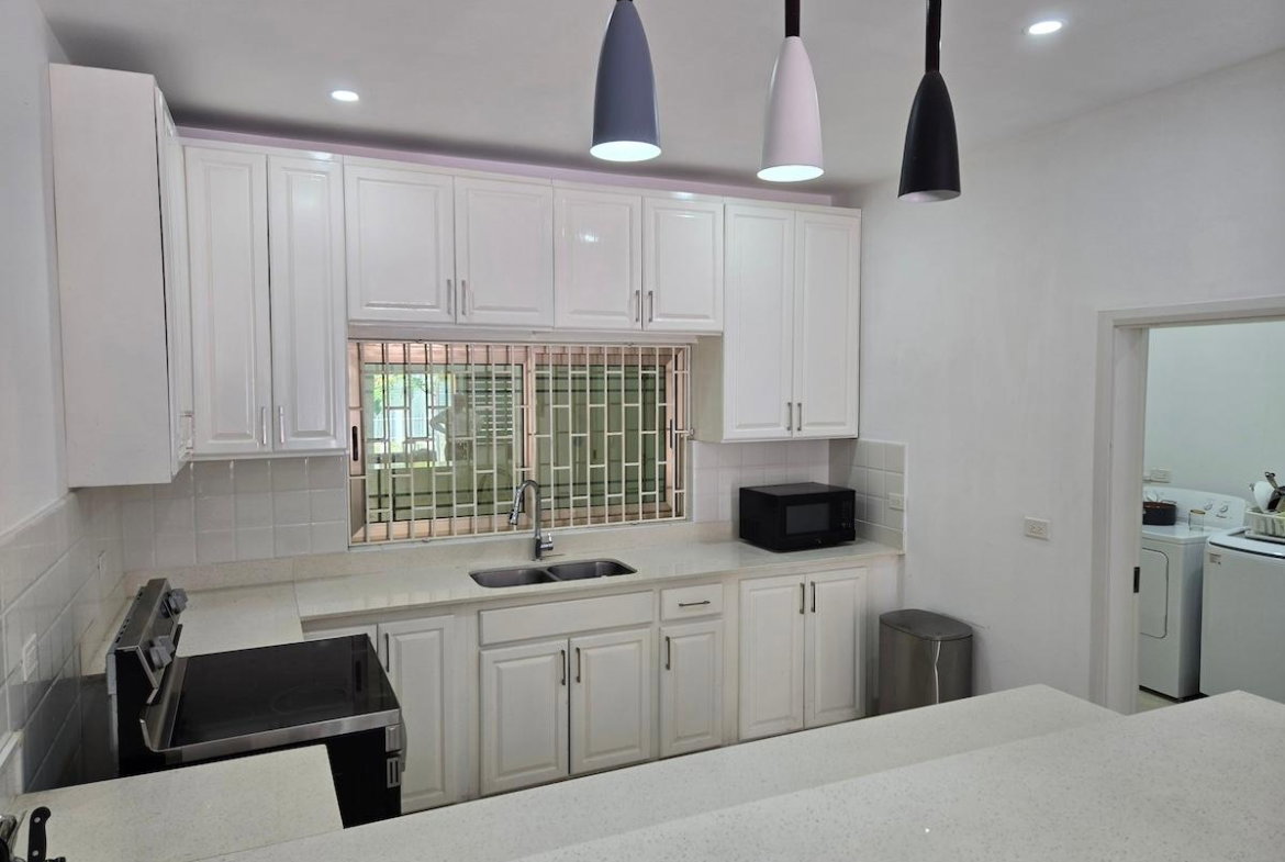 Tenth image of 15 Leaders Ave, Red Hills in Montego Bay, St. James, Jamaica - property is For Rent