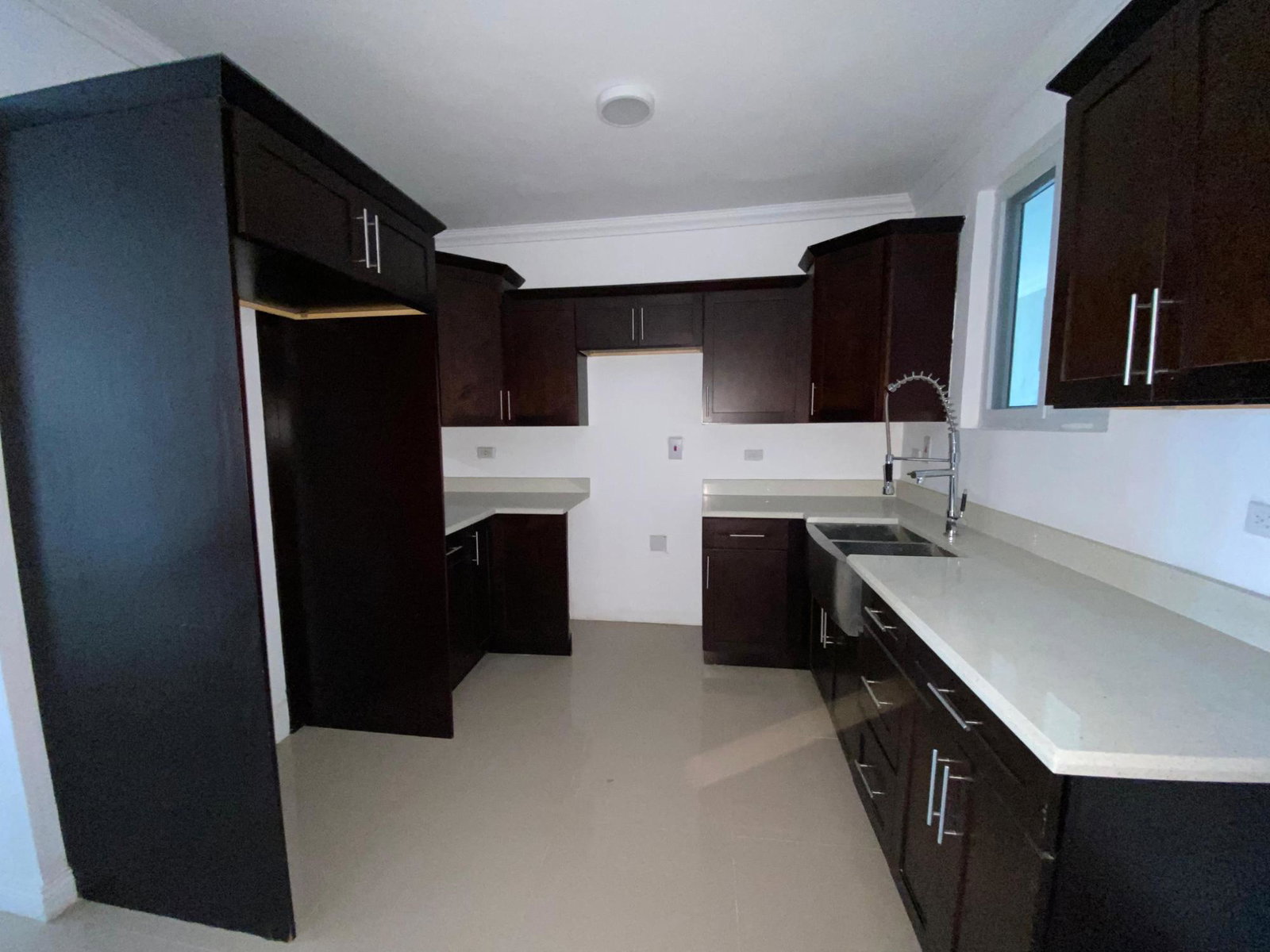 Spacious-3-Bed-3-Bath-Apartment-for-Rent-in-Kingston-Jamaica-12-1-Fairway-Avenue Second image of 12-1 Fairway Avenue, Kingston in Kingston 6, St. Andrew, Jamaica - property is For Rent