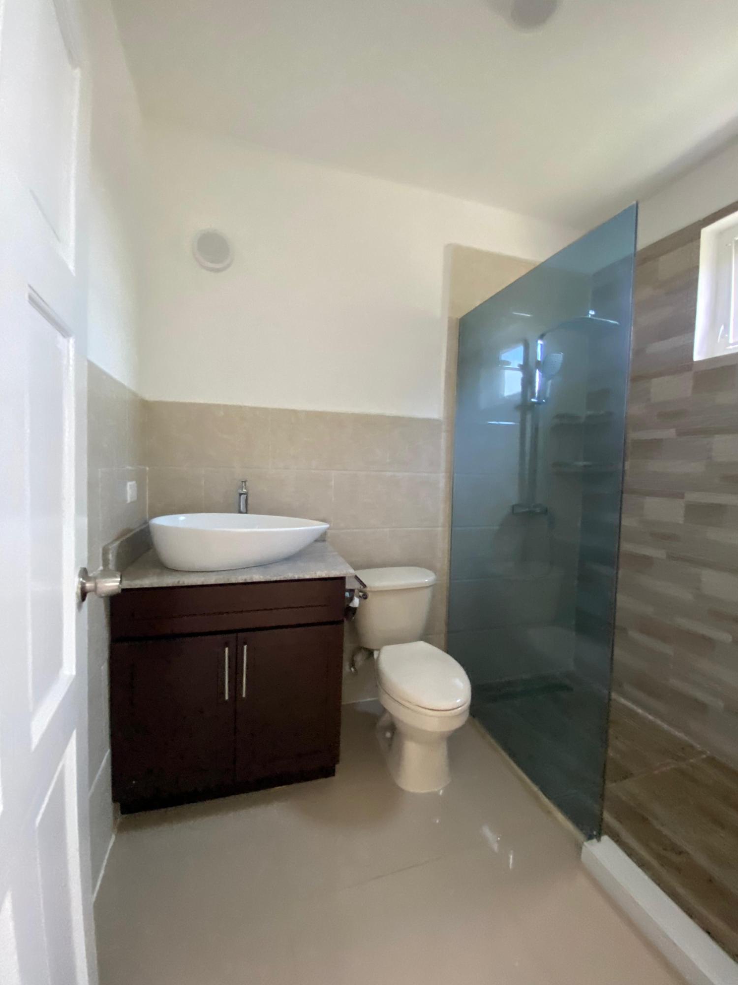 Spacious-3-Bed-3-Bath-Apartment-for-Rent-in-Kingston-Jamaica-12-1-Fairway-Avenue Fourteenth image of 12-1 Fairway Avenue, Kingston in Kingston 6, St. Andrew, Jamaica - property is For Rent