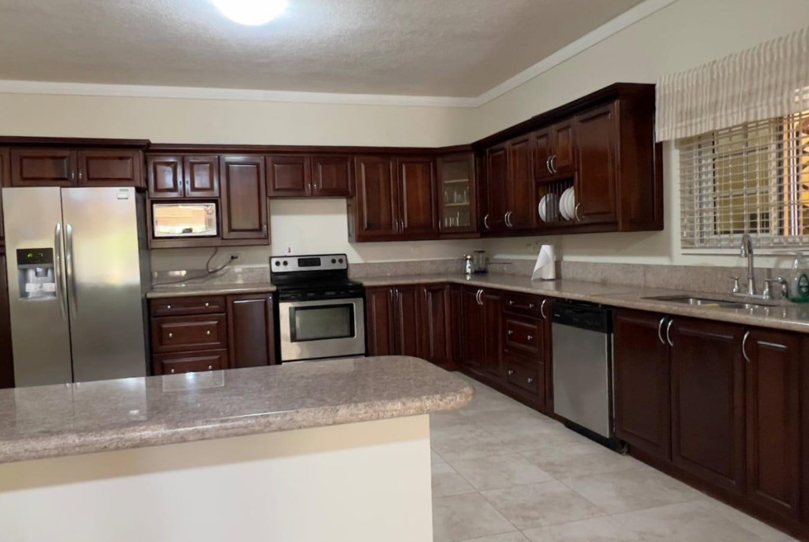 Fourth image of 4-1c Tavistock Terrace, Kingst in Kingston 6, St. Andrew, Jamaica - property is For Rent