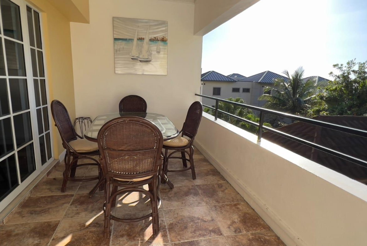 Sixth image of 4-1c Tavistock Terrace, Kingst in Kingston 6, St. Andrew, Jamaica - property is For Rent