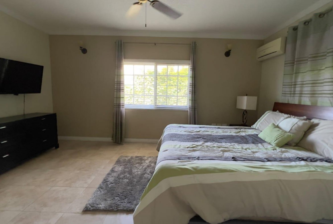 Eighth image of 4-1c Tavistock Terrace, Kingst in Kingston 6, St. Andrew, Jamaica - property is For Rent