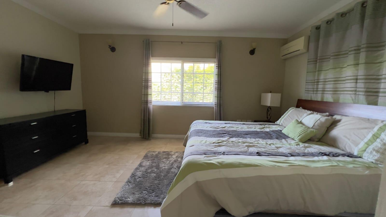 Eighth image of 4-1c Tavistock Terrace, Kingst in Kingston 6, St. Andrew, Jamaica - property is For Rent