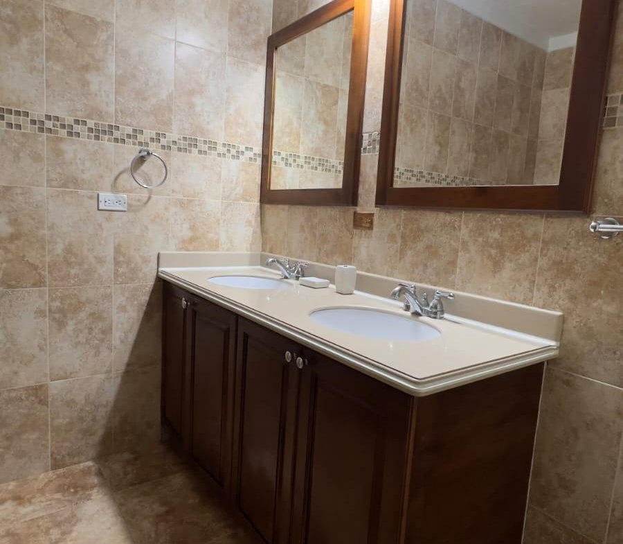 Tenth image of 4-1c Tavistock Terrace, Kingst in Kingston 6, St. Andrew, Jamaica - property is For Rent