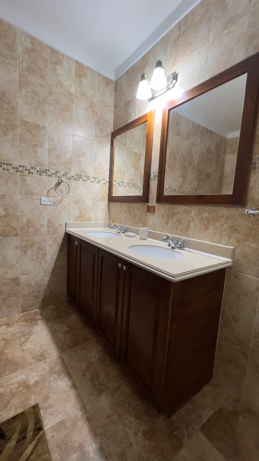 Tenth image of 4-1c Tavistock Terrace, Kingst in Kingston 6, St. Andrew, Jamaica - property is For Rent