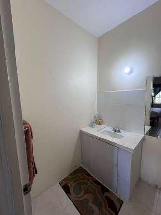 Seventh image of 52a- Valley Close, Spring Vall in Tower Isle, St. Mary, Jamaica - property is For Rent