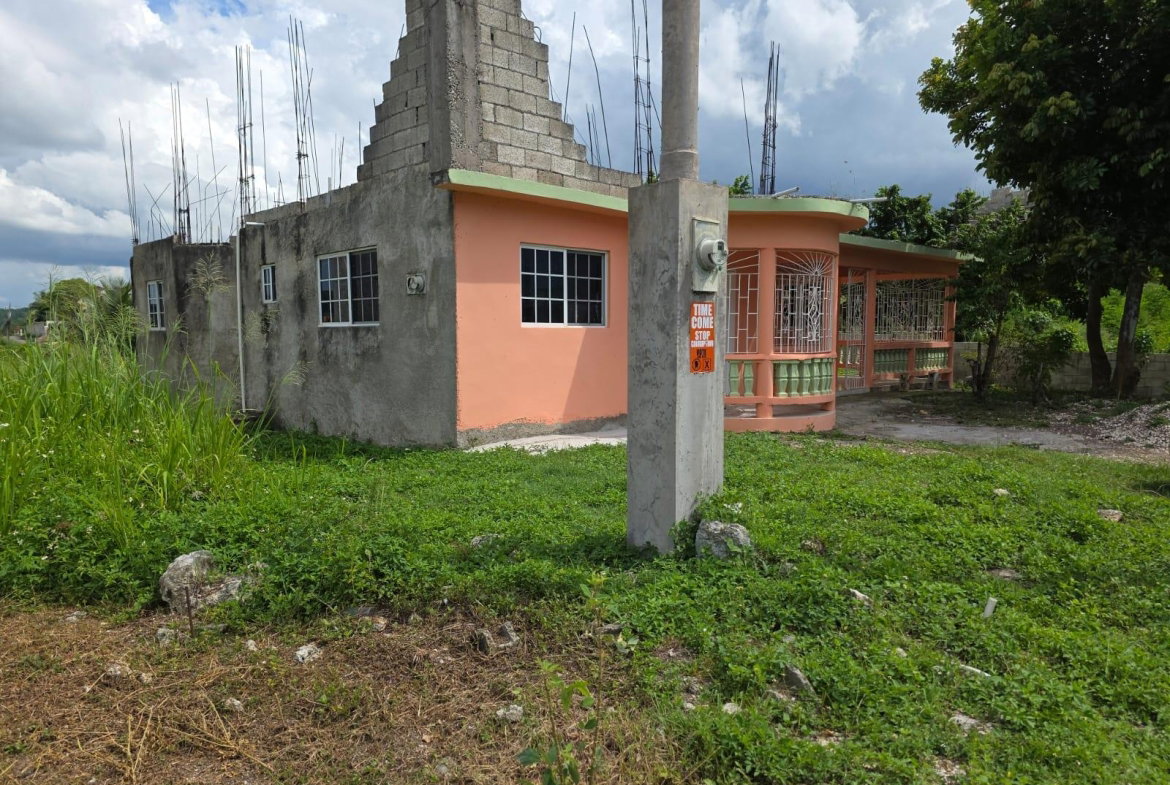 Second image of 860 Upper Deck Avenue Porto b in Sign, St. James, Jamaica - property is For Sale