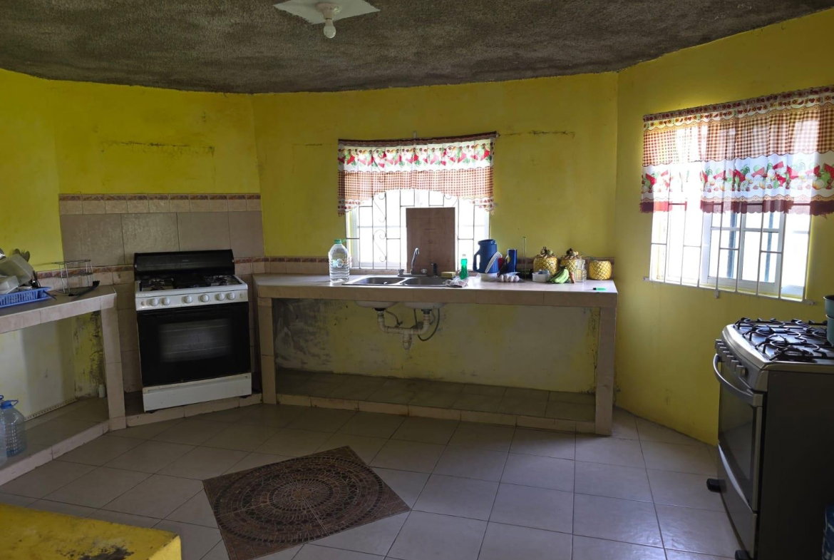 Twelfth image of 860 Upper Deck Avenue Porto b in Sign, St. James, Jamaica - property is For Sale