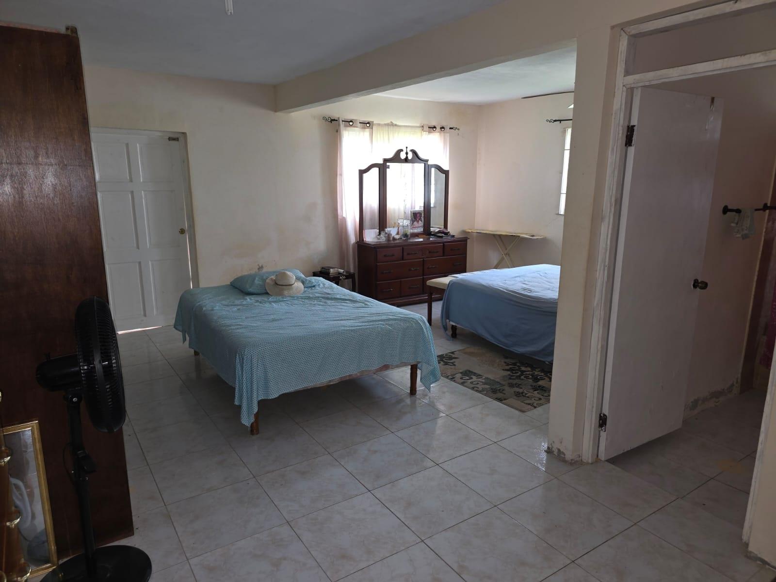 Seventeenth image of 860 Upper Deck Avenue Porto b in Sign, St. James, Jamaica - property is For Sale