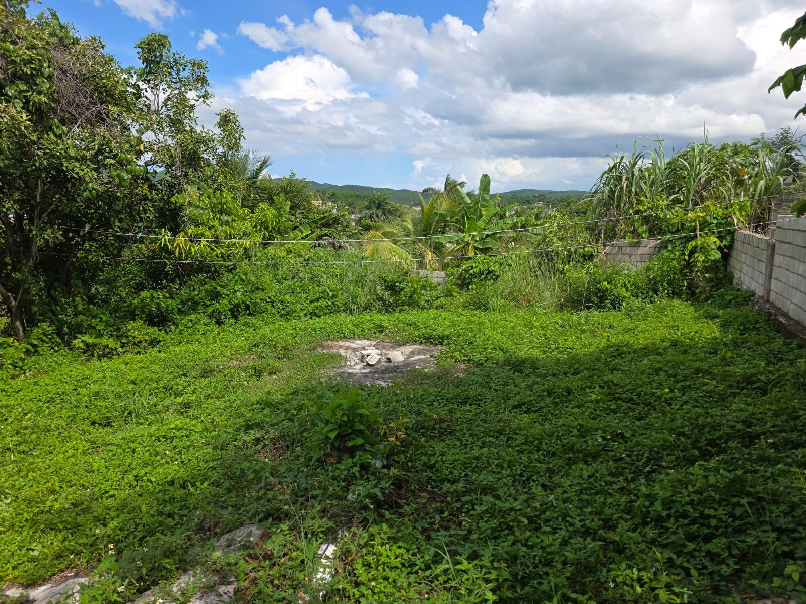 Seventh image of 860 Upper Deck Avenue Porto b in Sign, St. James, Jamaica - property is For Sale