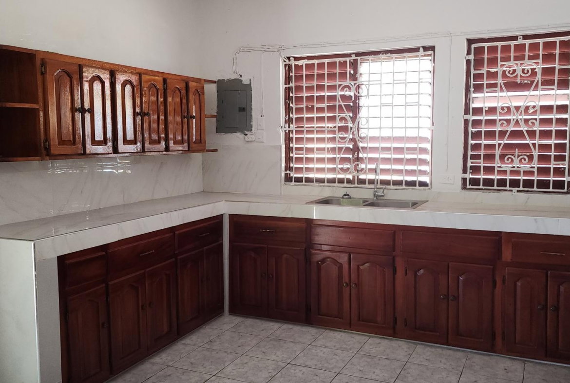 Tenth image of 417 Portobello Heights in Porto Bello Heights, St. James, Jamaica - property is For Rent